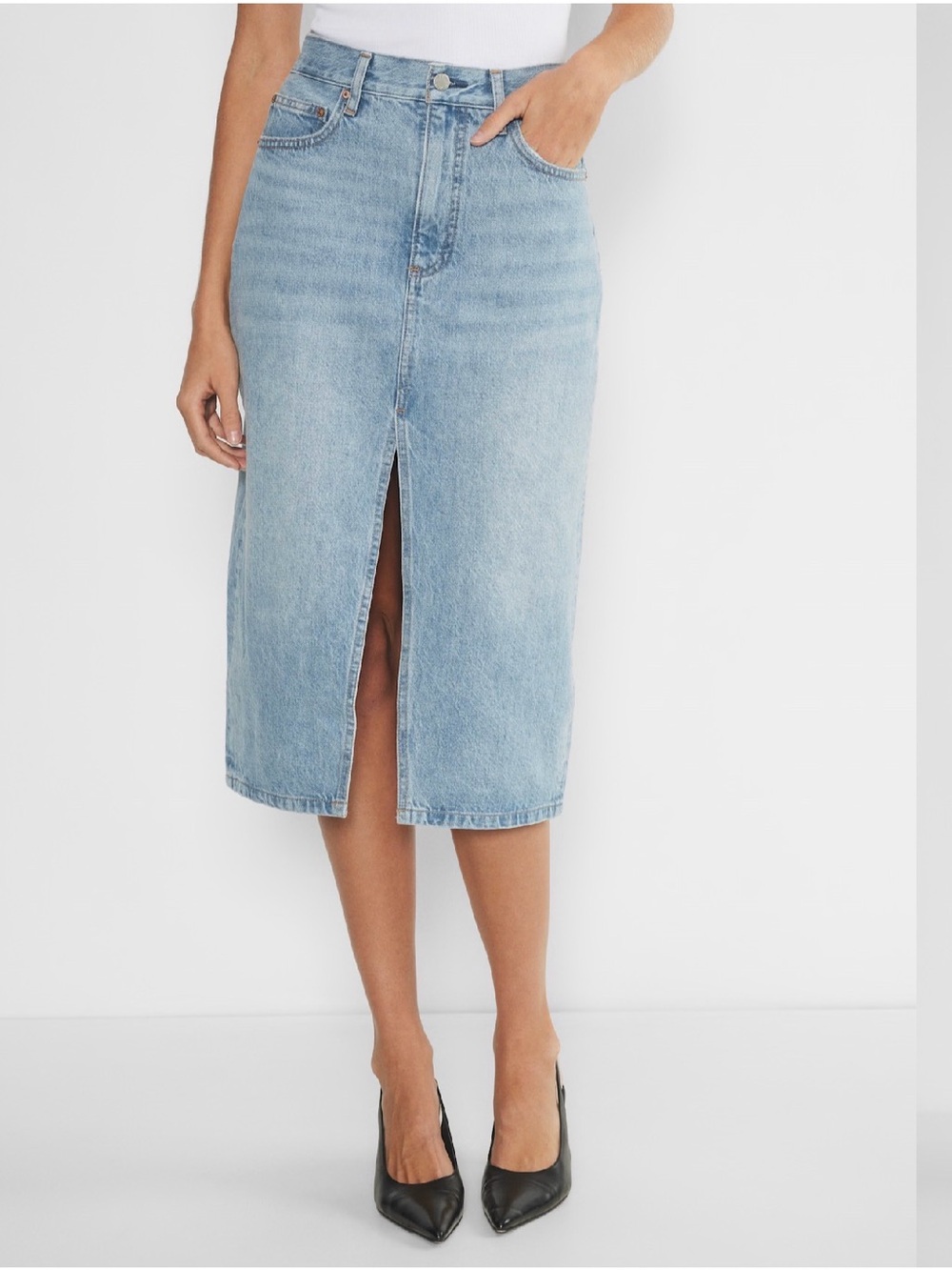 💙DENIM FORUM THE 90’s HALLE SKIRT💙 - Picture 2 of 7